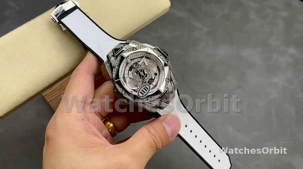 Men's Hublot Big Bang Sang Bleu II Titanium Diamond Edition 418.NX.2001.RX.1604.MXM20 Transparent Dial