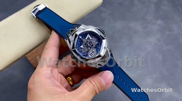 Men's Hublot Big Bang Sang Bleu II Titanium 42MM  418.NX.5107.RX.MXM20 Blue, Transparent Dial