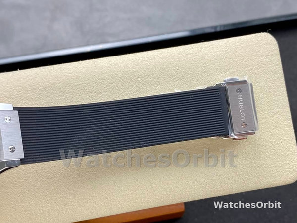 Replica Hublot Classic Fusion Automatico Uomo con cinturino in gomma 542.NX.1171.RX Quadrante nero