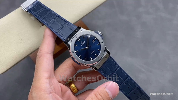 Men's Hublot Classic Fusion Automatic Blue Dial 542.NX.7170.LR Blue Dial