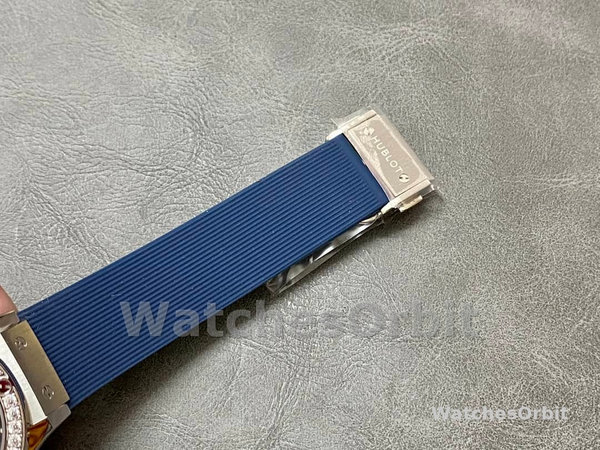 565.NX.7170.RX.1204 Hublot Classic Fusion Titanium Blue Diamonds