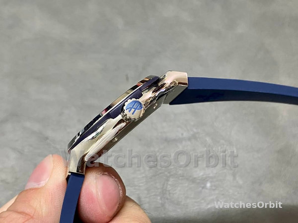 Mens Hublot Classic Fusion-301.PB.131.RX, 42mm, Men’s Blue Replica Watch Image