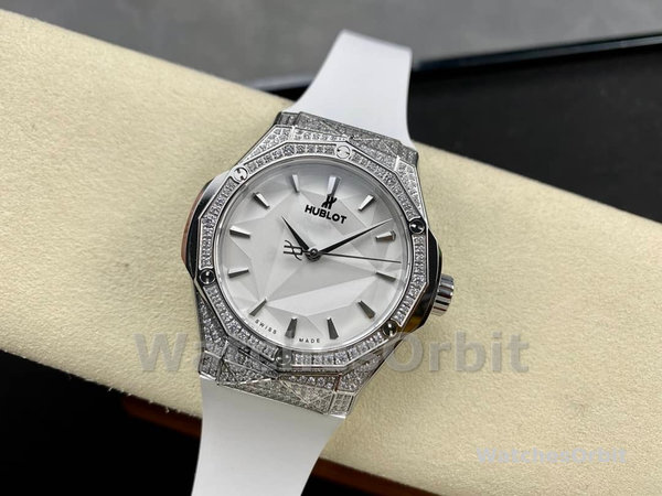 Hublot Classic Fusion 550.NS.2200.RW.1604.ORL20 40mm