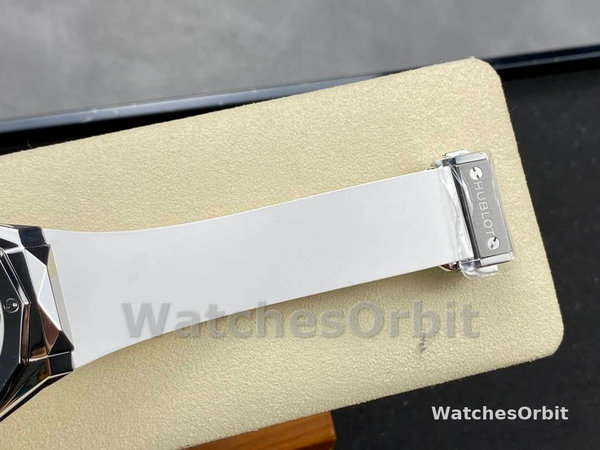 Hublot Classic Fusion 550.NS.2200.RW.ORL20 40 mm