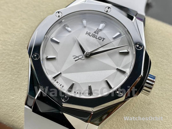 Hublot Classic Fusion 550.NS.2200.RW.ORL20 40 mm