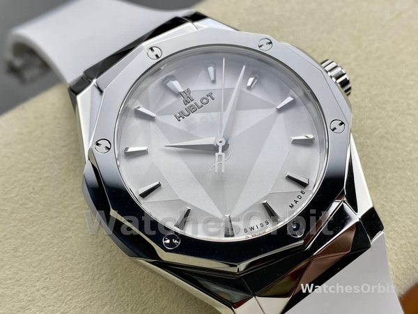 Hublot Classic Fusion 550.NS.2200.RW.ORL20 40 mm