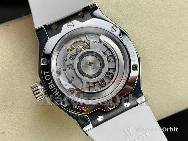 Hublot Classic Fusion 550.NS.2200.RW.ORL20 40 mm