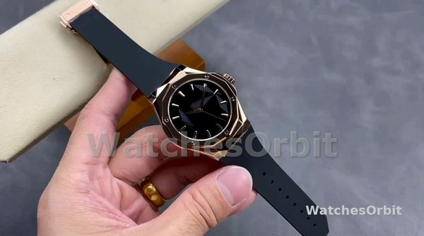 Men's Hublot Classic Fusion-550.OS.1800.RX.ORL19, 40mm Black