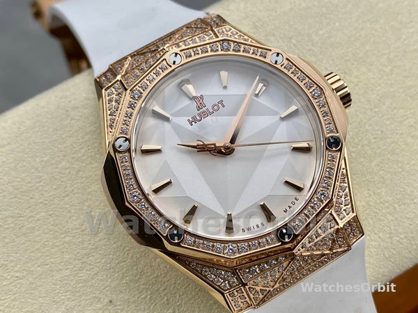 Hublot Classic Fusion 550.OS.2200.RW.1604.ORL20 40mm