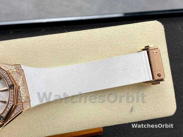 Hublot Classic Fusion 550.OS.2200.RW.1604.ORL20 40mm