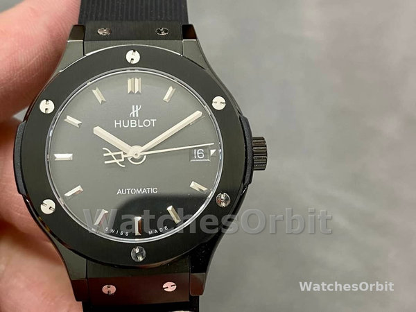Women's Hublot Classic Fusion-565.CM.1470.RX, 38mm, Lady’s Black