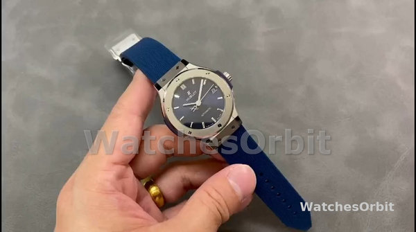 Women's Hublot Classic Fusion-565.NX.1171.RX, 38mm, Lady’s Blue