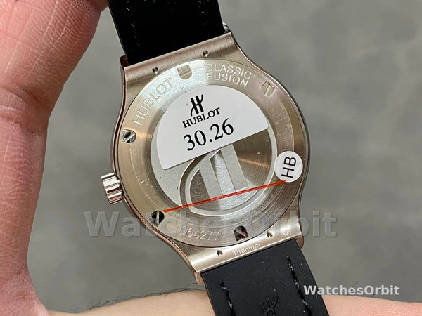 Hublot Classic Fusion 581.NX.1171.LR.1104 33mm Lady Watch