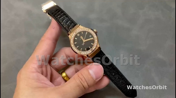 Women's Hublot Classic Fusion 33MM Ladies  581.OX.1480.RX.1704 Black