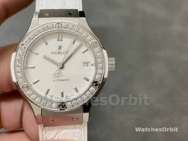 Hublot Classic Fusion Automatic 542.NE.2010.LR.1204