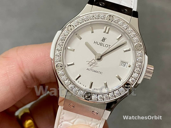 Hublot Classic Fusion Automatic 542.NE.2010.LR.1204