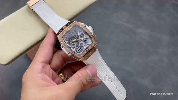 Hublot Spirit of Big Bang King Gold Diamonds 42 mm 642.OX.0180.RX.1104