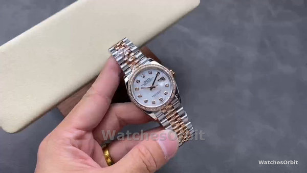 Replique Rolex Day Date 36-128238 0051 unisexe, or jaune, cadran diamant arc-en-ciel pavé, lunette cannelée diamant