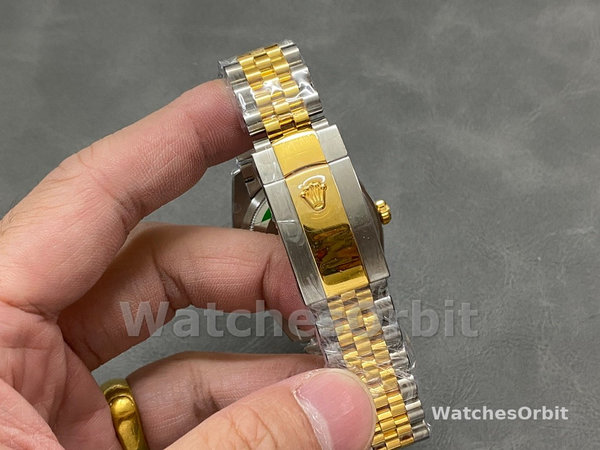 Unisexs Rolex Datejust 36mm Unisex-126233-Champagne Jubilee Dial-Fluted Bezel Champagne Replica Image