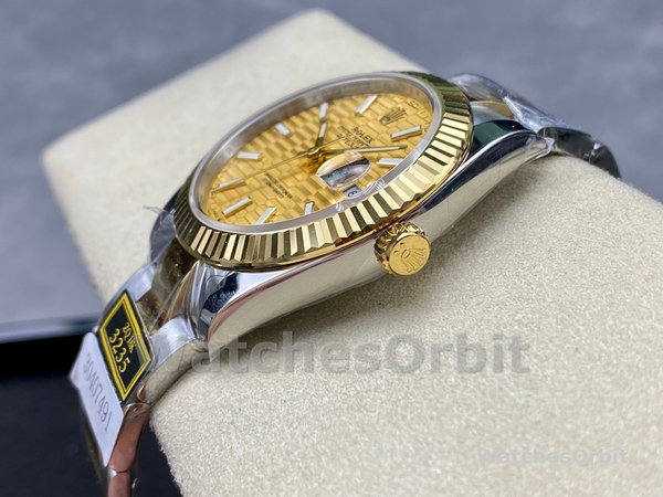 Unisexs Rolex Datejust 36mm Unisex-126233-Champagne Motif Dial Champagne Replica Image