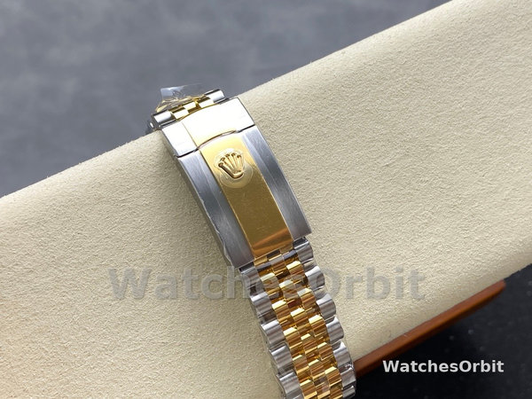 Unisexs Rolex Datejust 36mm Unisex-126233-White MOP Diamond Dial-Fluted Bezel MOP Replica Image