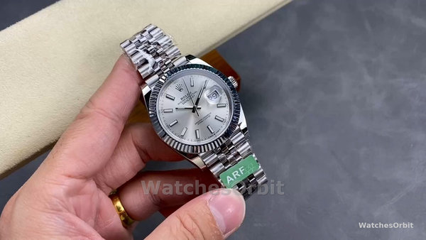 Men's Rolex Datejust 41mm Men's-126334 0003-Fluted Bezel-Silver Dial Silver