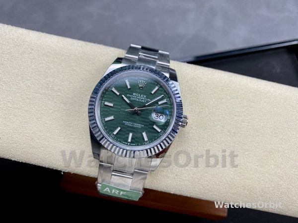 Replica Rolex Datejust 41mm Heren-126334 0029-Gegolfde ring-Groene wijzerplaat met motief Groen
