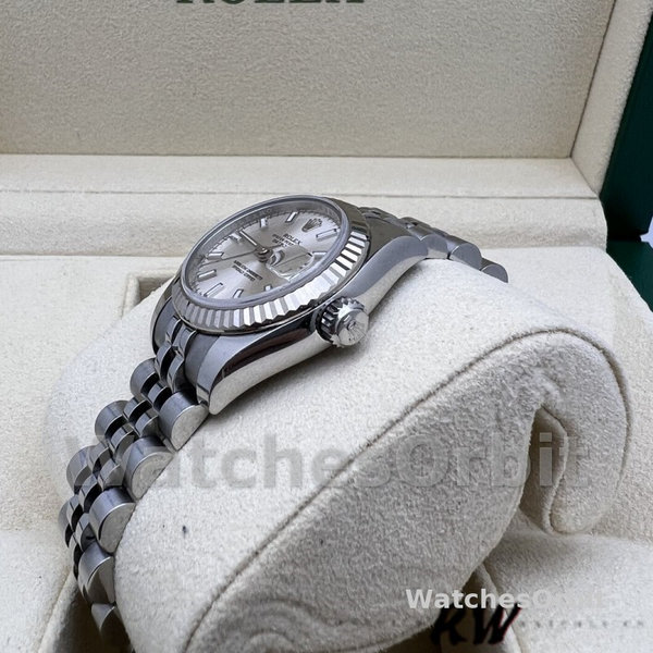 Replique Rolex Datejust-179174 pour femme, 26mm, cadran indexé argent, lunette cannelée, Lady Silver