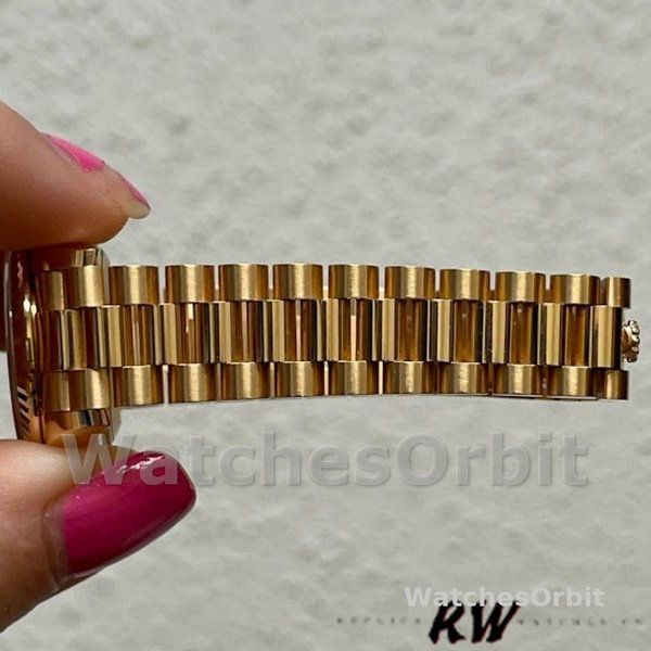 Womens Rolex Datejust-279178, 28mm, Yellow Gold, Silver Diamond Mark Dial, Fluted Bezel, Lady Silver Replica Watch Image