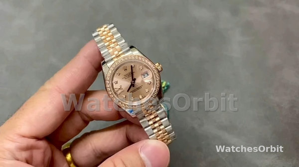 Replique Rolex Datejust 28-m279381RBR pour femme, Oystersteel & or Everose, Cadran or rose pour femme