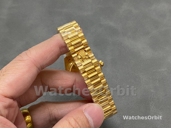 Replica Rolex Datejust 31 Gelbgold Silber Diamant Zifferblatt Diamant Lünette M278288RBR 0028 Damenuhr Exklusives Design