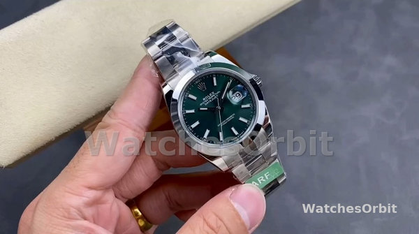 Men's Rolex Datejust 41-m126300 0019, Green Stick Dial, Oyster, Men’s Green Dial