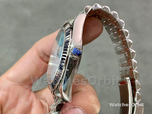 Replica Rolex Datejust 41 Ice Blue Dial mit geriffelter Lünette 126334 Herrenuhr Sportliches Design