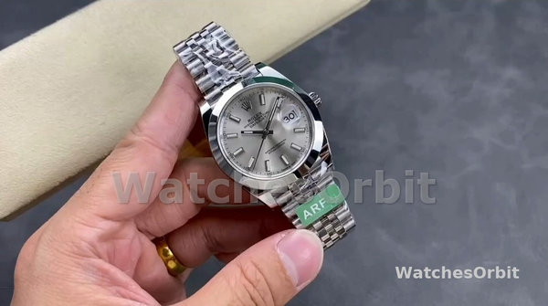Men's Rolex Datejust 41-m126300 0004, Oystersteel, Silver Stick Dial, Domed Bezel Silver Dial