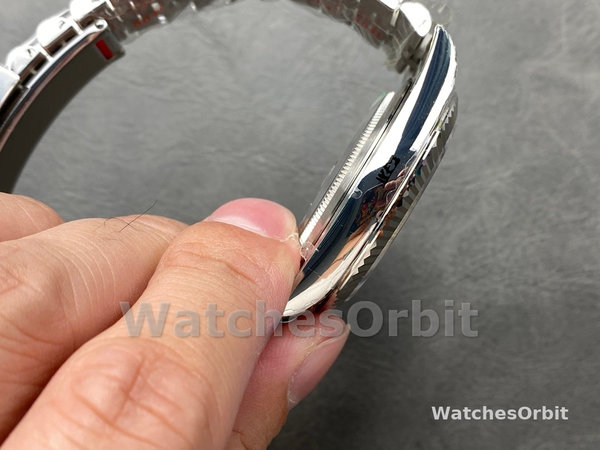 Replica Rolex Datejust 41-126333 0017, acciaio e oro giallo, quadrante bianco con diamanti, Oyster MOP, uomo