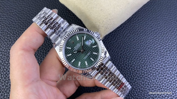 Replica Rolex Datejust 41 mm in acciaio inossidabile Quadrante verde menta - 126334 0030 Quadrante verde