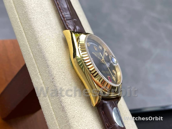 Replica Rolex Day Date 36-m128348RBR 0026 unisex, oro giallo, quadrante champagne, lunetta con diamanti, champagne
