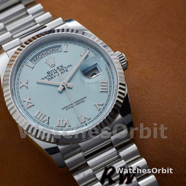 Replica Rolex Day-Date 36mm Unisex-118206-Ice Blue-Roman Numeral Dial Ijsblauw