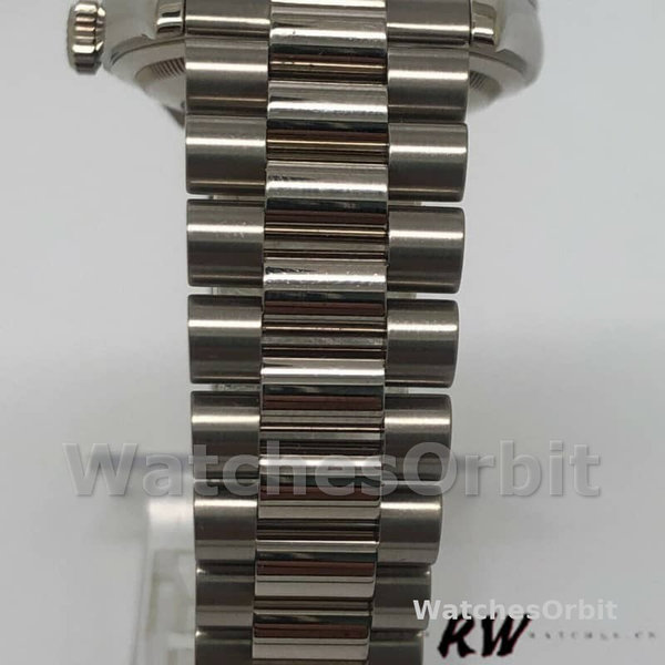 Replica Rolex Day-Date 36mm unisex-118206-platina-wit parelmoer-diamant wijzerplaat MOP