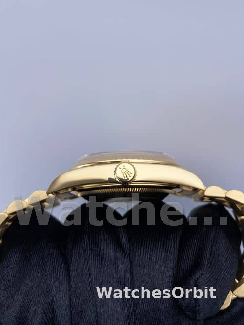 Replica Rolex Day-Date 36mm voor heren-118208-Champagne wijzerplaat-Gouden indexen-Geel goud