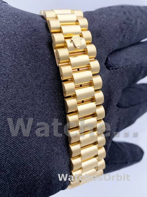 Replica Rolex Day-Date 36mm voor heren-118208-Champagne wijzerplaat-Gouden indexen-Geel goud