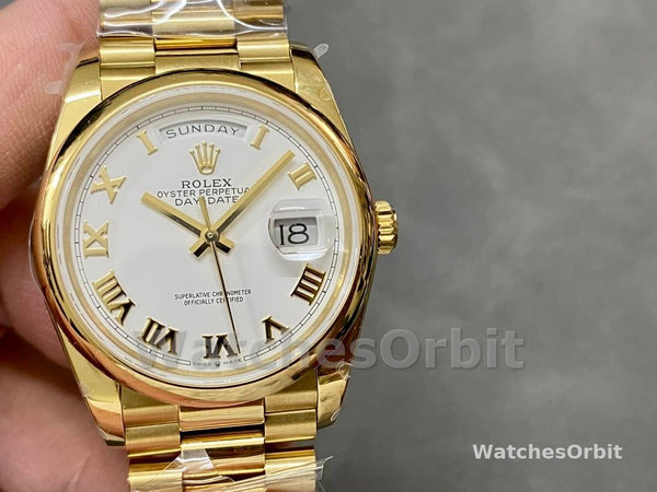 Replica Rolex Day-Date 36mm voor heren-118208 Geelgoud-Witte wijzerplaat-Roomcijfer Wit