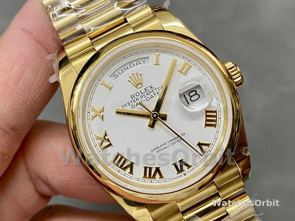 Replica Rolex Day-Date 36mm voor heren-118208 Geelgoud-Witte wijzerplaat-Roomcijfer Wit