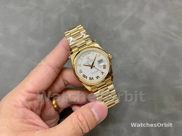Replica Rolex Day-Date 36mm voor heren-118208 Geelgoud-Witte wijzerplaat-Roomcijfer Wit