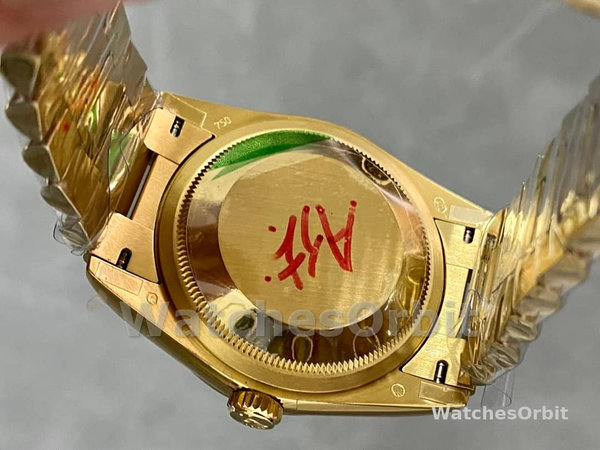 Replica Rolex Day-Date 36mm voor heren-118208 Geelgoud-Witte wijzerplaat-Roomcijfer Wit