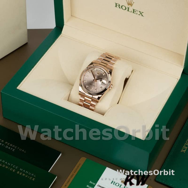 Replica Rolex Day-Date 36mm Unisex-118235-Rose Gold-Champagne Diamond Dial Champagne