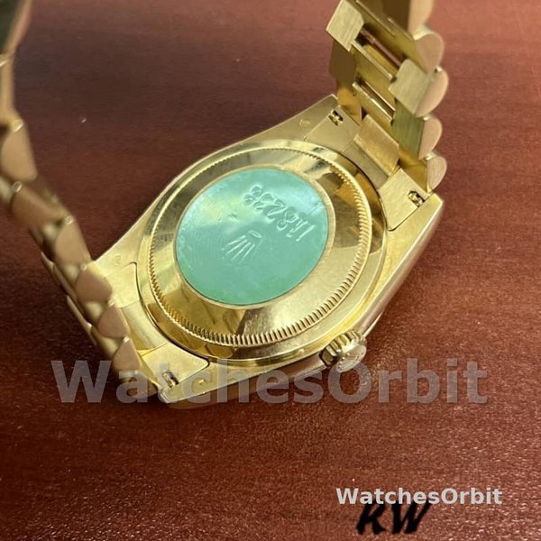Replica Rolex Day-Date 36mm Heren-118238-Zwarte Diamanten Wijzerplaat Zwart
