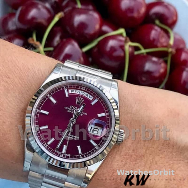 Replica Rolex Day-Date 36mm voor dames-118239-Kersrode wijzerplaat-Geflutste ring Kers