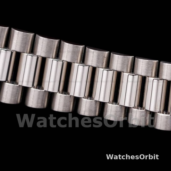 Replique Rolex Day-Date 36mm Unisex-118339-Or blanc Cadran argenté Lunette cannelée Argenté