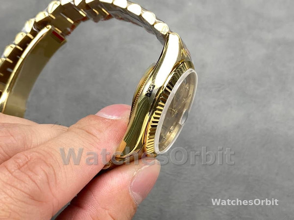 Replica Rolex Day-Date 36mm Unisex-128238 0008-Gefleerde lunette-Kampanje Diamanten Wijzerplaat Champagne